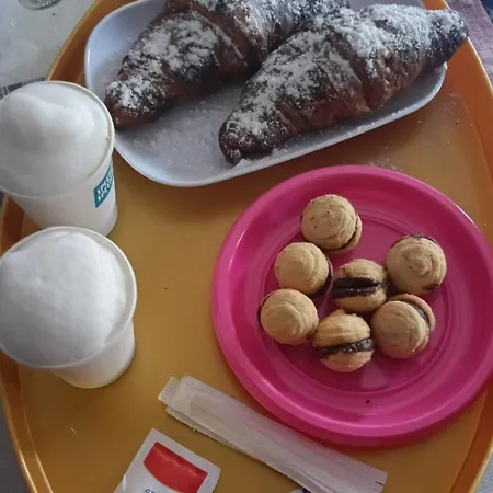 Piccola Residenza Cassandra 3* טרופאה