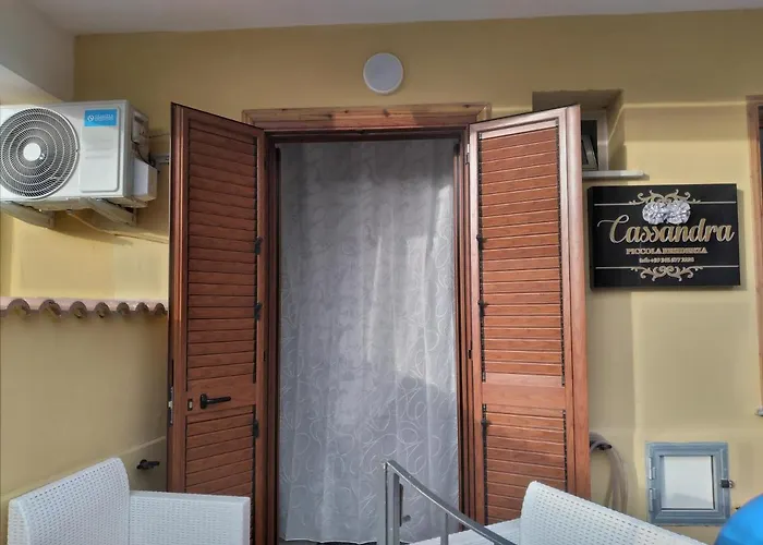Piccola Residenza Cassandra בית הארחה 4*